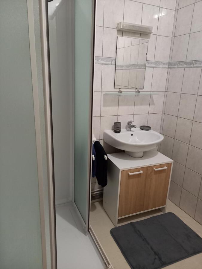 La P'Tite Etape Apartment Joinville Bagian luar foto